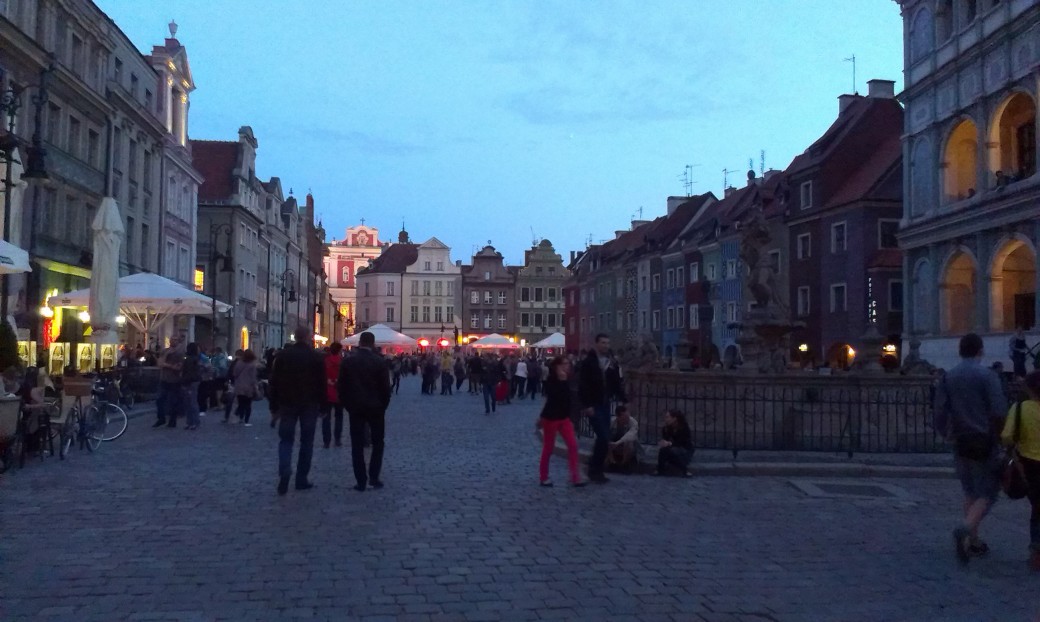 Noc Muzeów na płycie Starego Rynku w Poznaniu